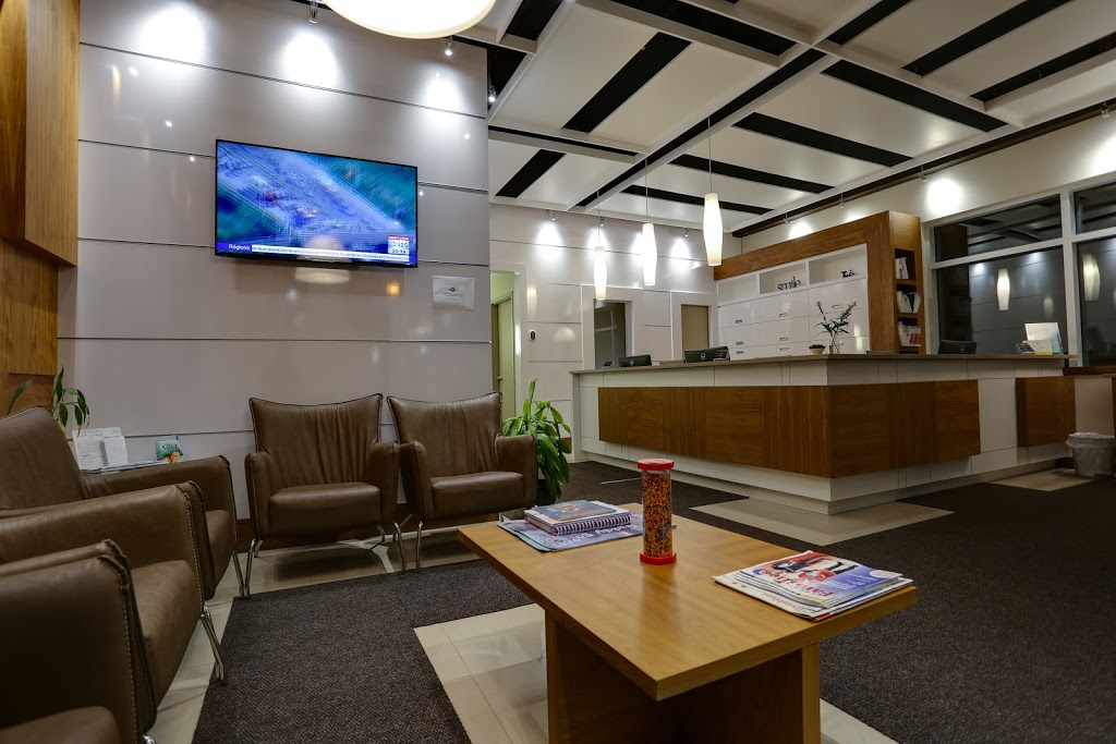 Smiile Dental Center Dr. Caroline Tabi | 570 Promenade Du Centropolis, Laval, QC H7T 3C2, Canada | Phone: (450) 688-2533