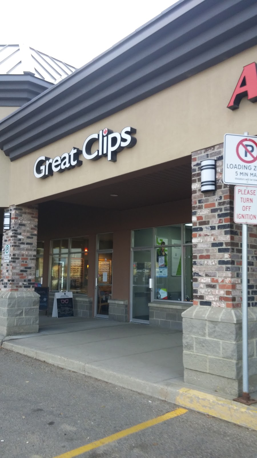 Great Clips | 705 Main St SW Box 3666, Airdrie, AB T4B 3M2, Canada | Phone: (403) 948-0642