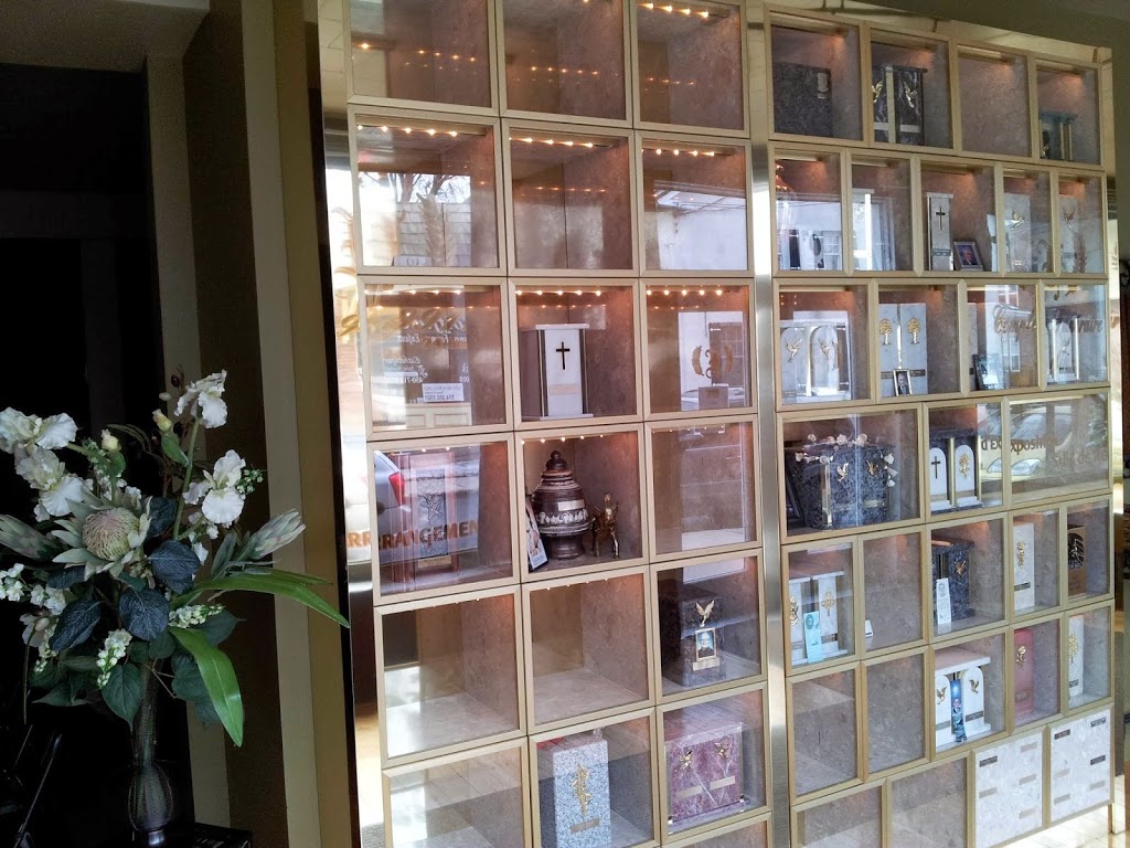 Complexe Funéraire Jean Comtois | 153 Rue Notre Dame, LAssomption, QC J5W 3C9, Canada | Phone: (450) 589-9911