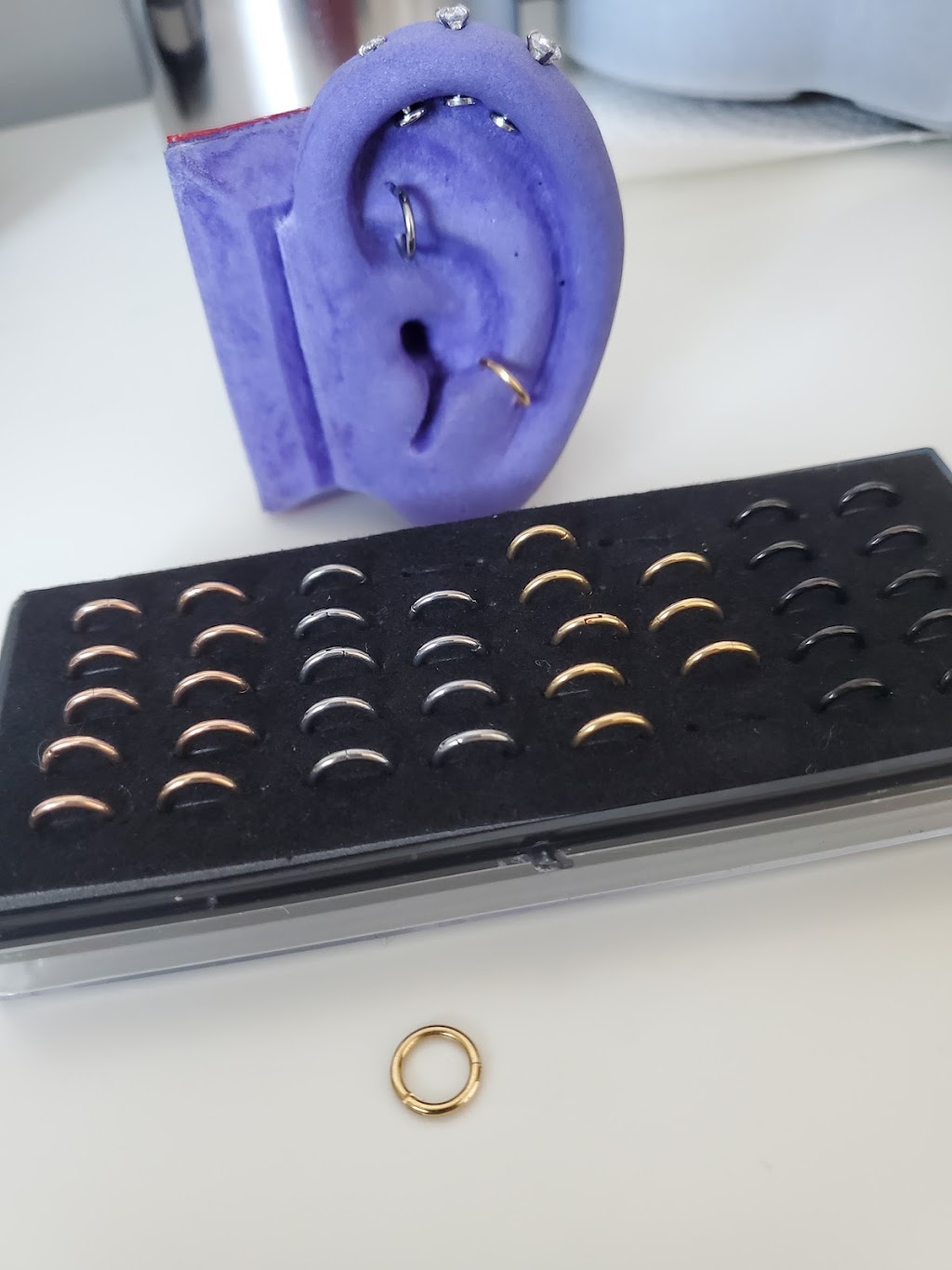 BodyFx Piercing and Quality Jewelry Sales | 178 Provincial Trunk Highway #12n division No.2 Steinbach Phoenix Salon in, Clearspring Mall, Steinbach, MB R5G 1T7, Canada | Phone: (204) 392-2775