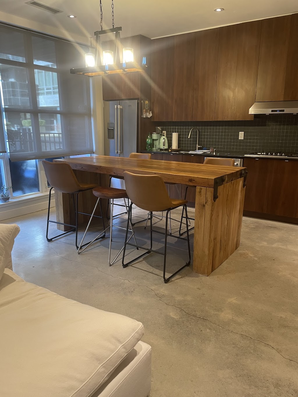 Wood bench | 888 Danforth Ave, Toronto, ON M4J 1L7, Canada | Phone: (416) 994-8803