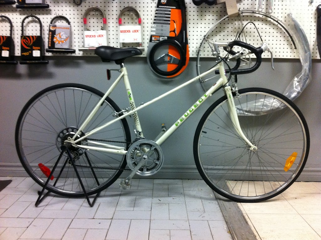 Vélo Bienfait | 1370 Rue Beaubien E, Montréal, QC H2G 1K9, Canada | Phone: (514) 276-9999