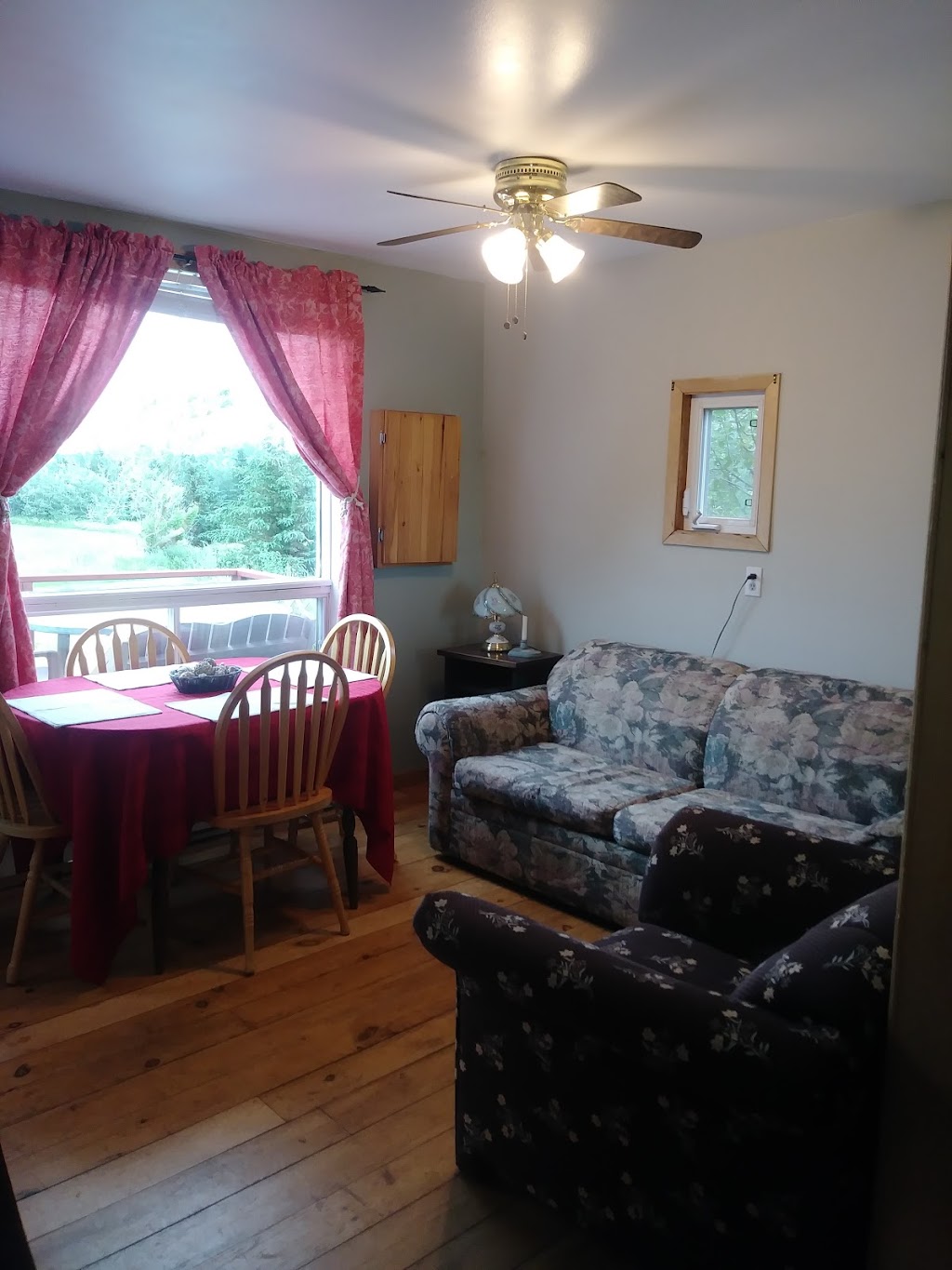 Harbour Lights Housekeeping Cottages | 5099 PE-20, Kensington, PE C0B 1M0, Canada | Phone: (902) 886-2684
