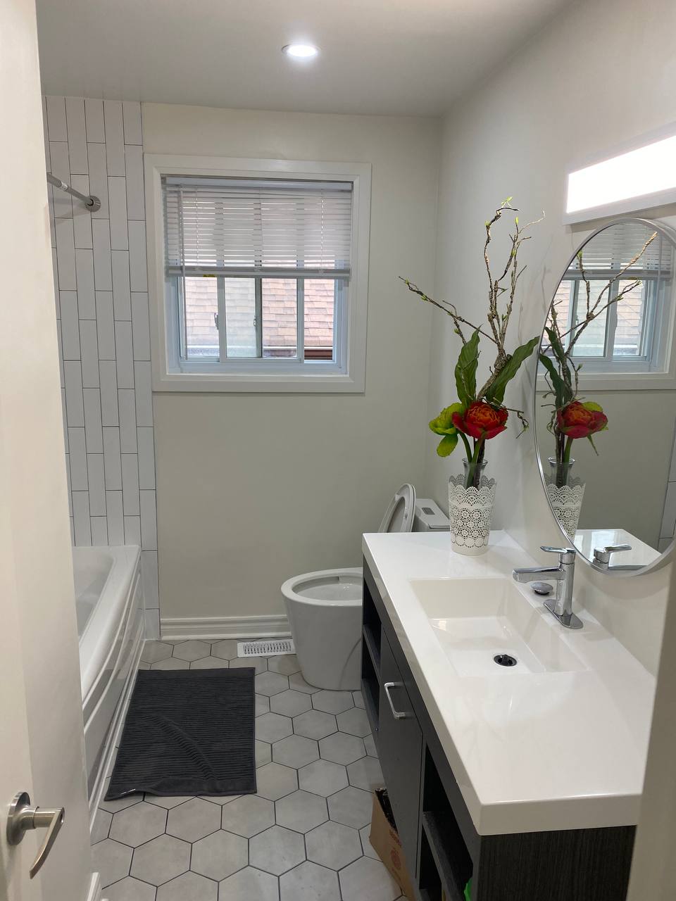 Hait Bath | 4140 Lawrence Ave E Unit 20, Scarborough, ON M1E 2R8, Canada | Phone: (437) 882-0214