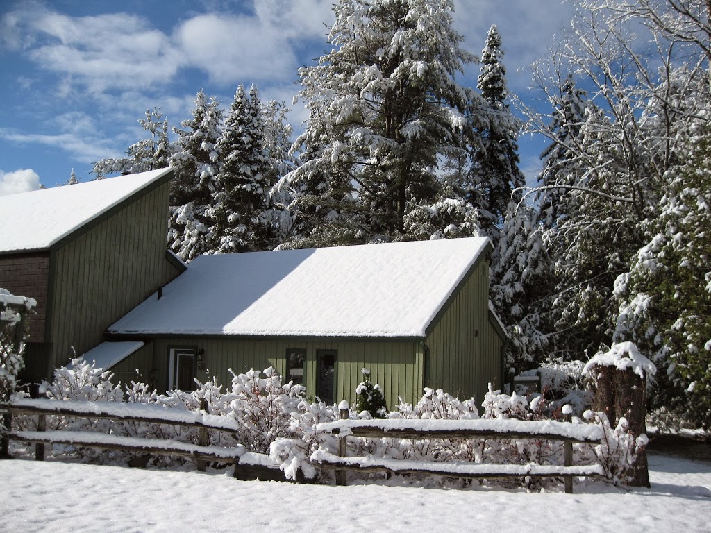 Chalet à vendre - LeChaletier | 18 Chemin des Pruches, Lac-Supérieur, QC J0T 1P0, Canada | Phone: (438) 800-3030