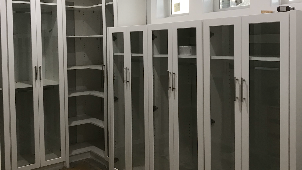 EVELYN GLASS AND CLOSETS | 45466 Meadowbrook Dr, Chilliwack, BC V2P 7R9, Canada | Phone: (778) 223-8565