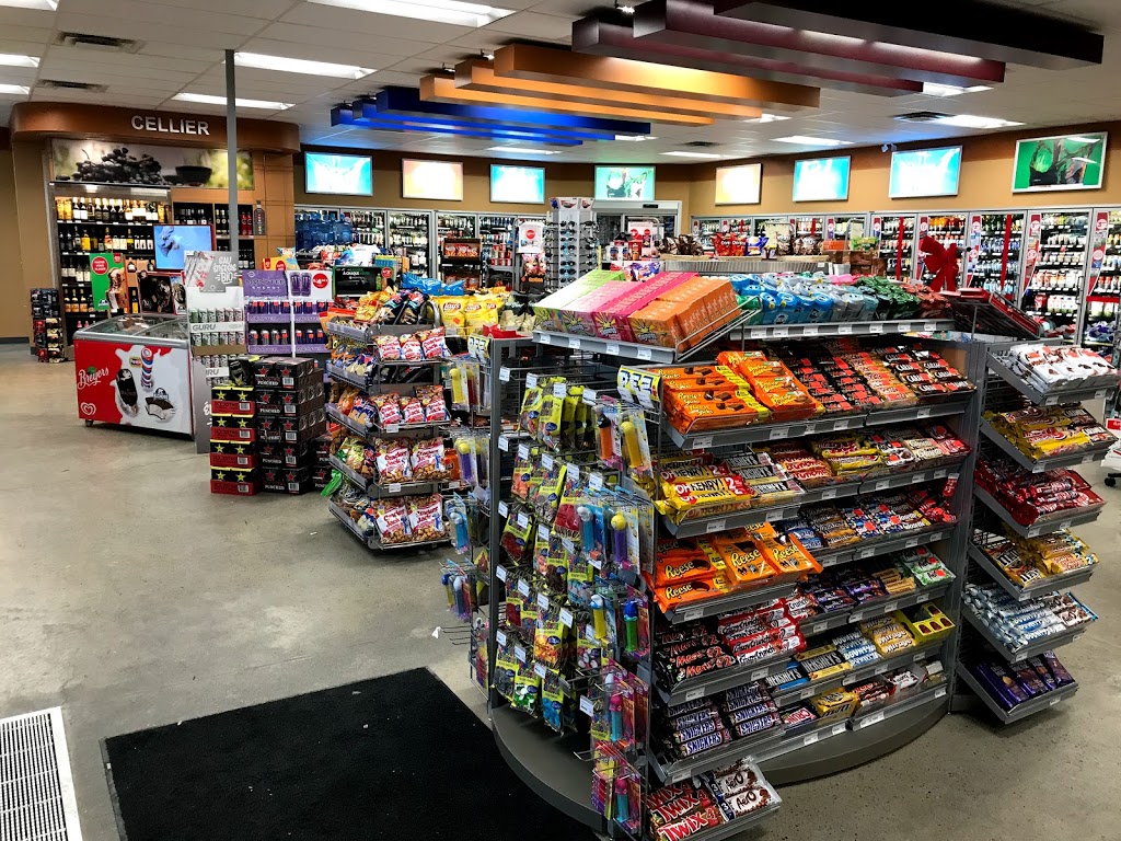 Couche-Tard | 765 Boulevard Saint-Jean-Baptiste, Sainte-Martine, QC J0S 1V0, Canada | Phone: (450) 427-0147