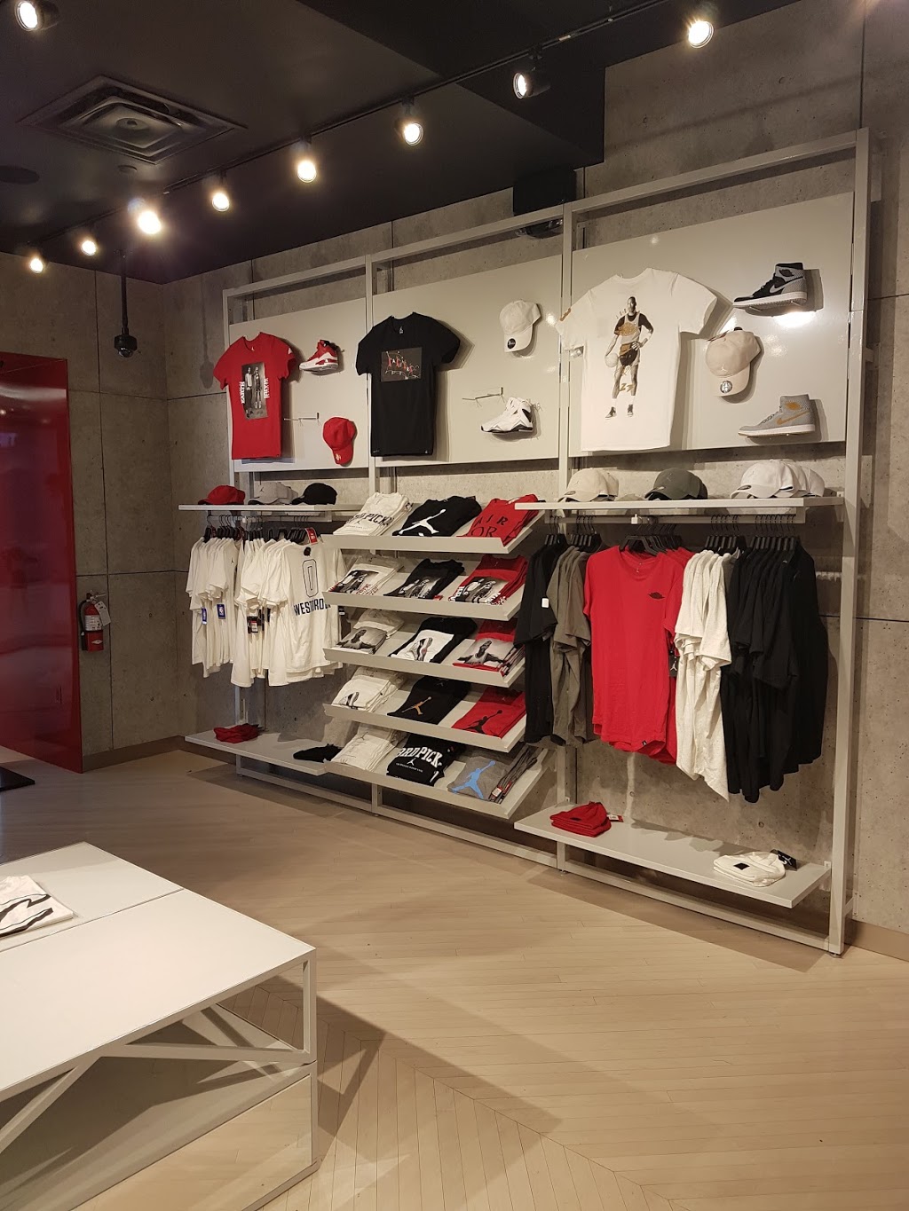 Footaction | 300 Borough Dr Unit 84, Scarborough, ON M1P 4P5, Canada | Phone: (416) 290-5286