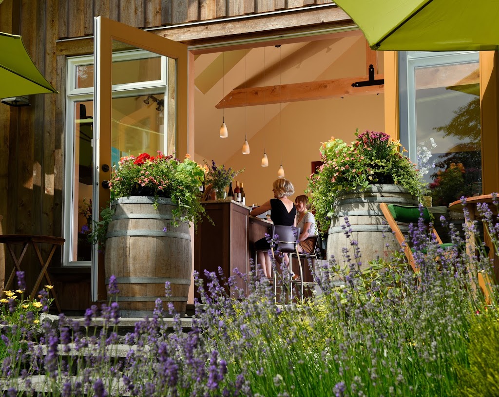 Symphony Vineyard | 6409 Oldfield Rd, Saanichton, BC V8M 1X8, Canada | Phone: (250) 208-8784