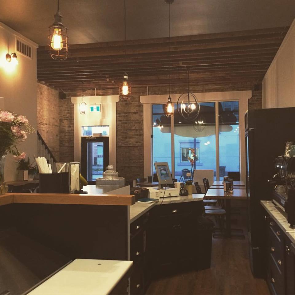 a la mode | 12 Wellington St N, Drayton, ON N0G 1P0, Canada | Phone: (226) 818-3233