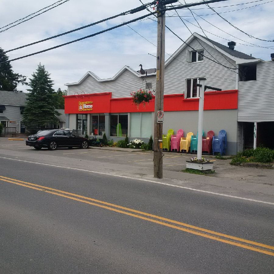 Barnes General Store | 250 Chemin Knowlton, Knowlton, QC J0E 1V0, Canada | Phone: (450) 243-6480