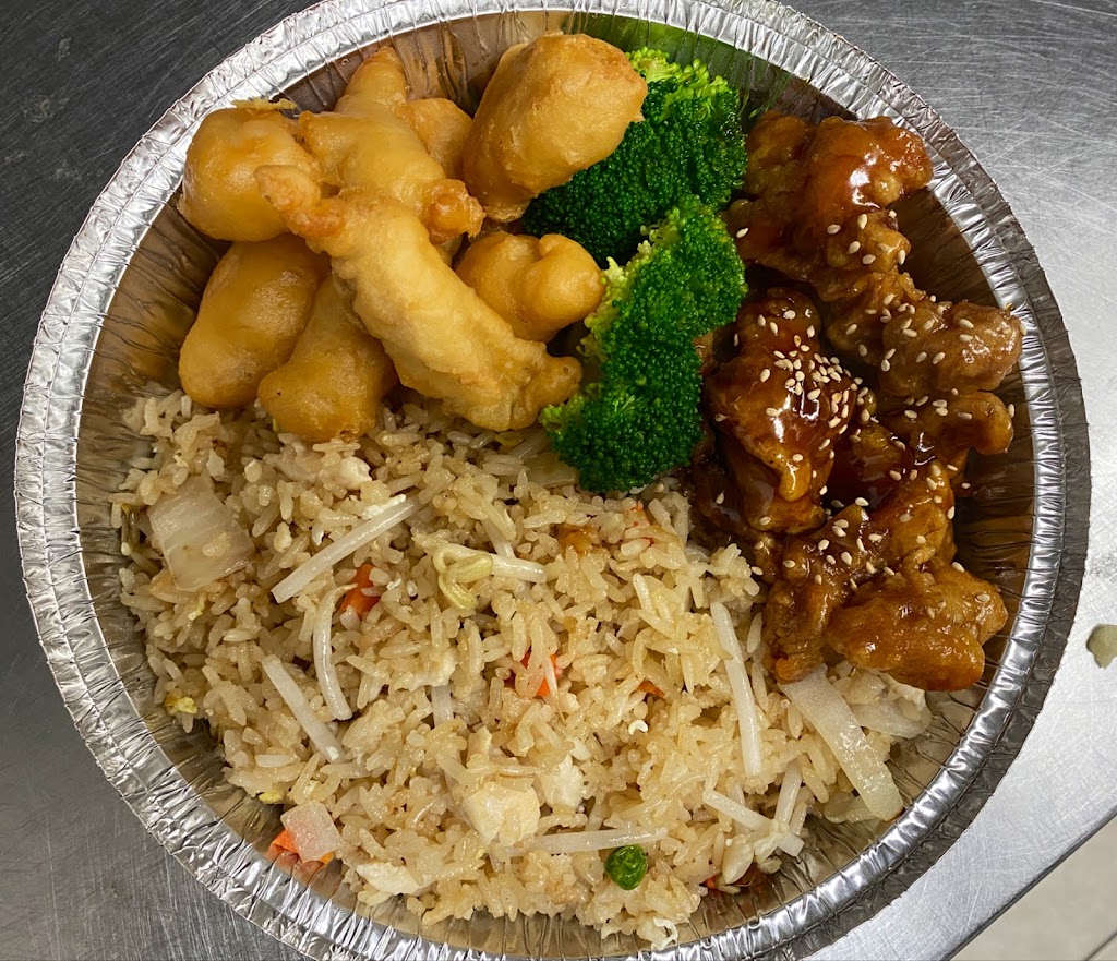 Lucky Kitchen | 120 Owen Sound St, Shelburne, ON L9V 3L3, Canada | Phone: (519) 925-1755