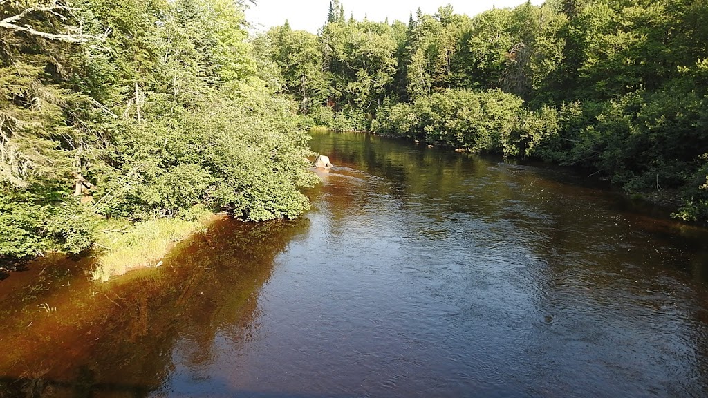 Camping Mis-Mek | nac Trois-Rives, Québ31, Chemin du Lac du Missionnaire, Saint-Joseph-de-Mékiec, QC G0X, Canada | Phone: (819) 646-5442