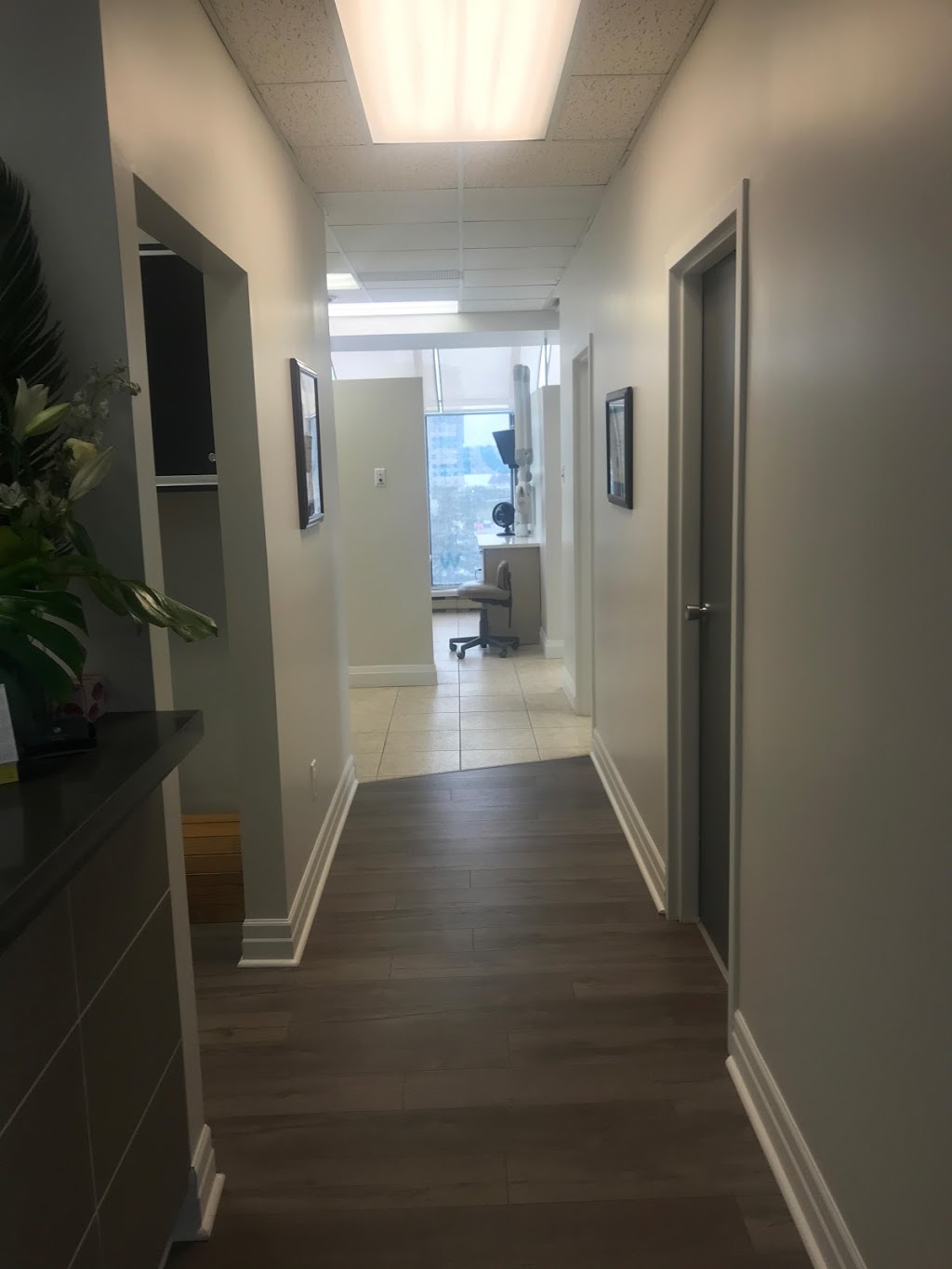Dentistry By The Bay | 49 High St, Barrie, ON L4N 5J4, Canada | Phone: (705) 728-3452
