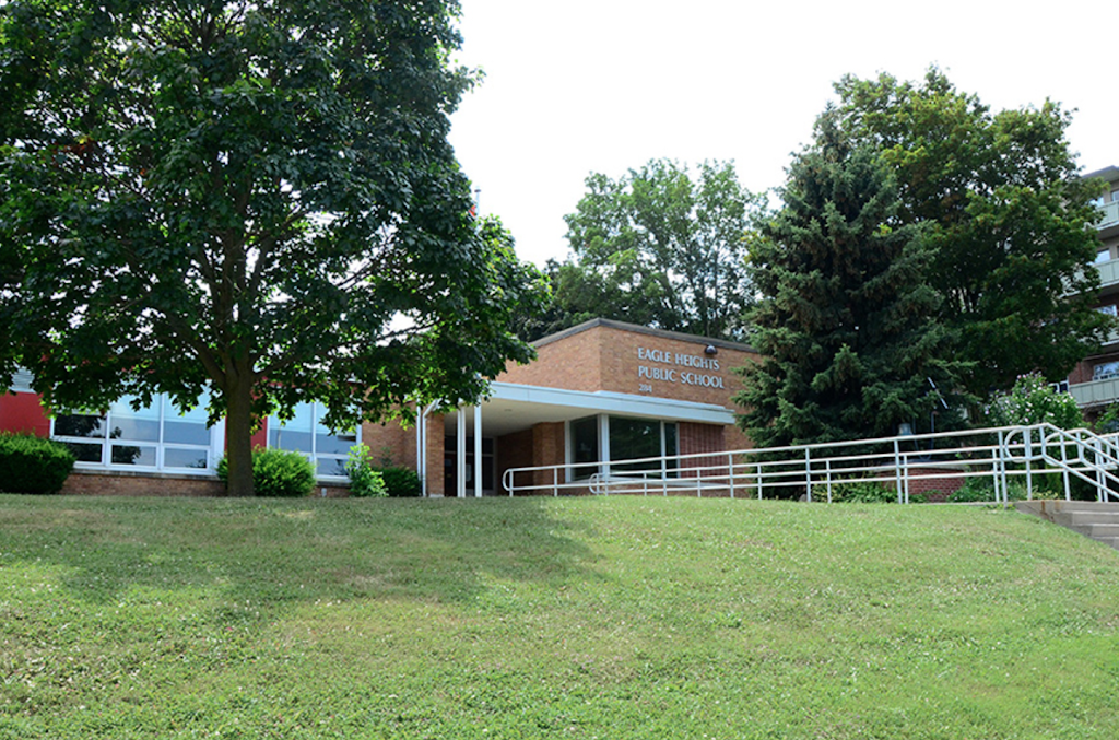 Eagle Heights Public School | 284 Oxford St W, London, ON N6H 4S4, Canada | Phone: (519) 452-8460