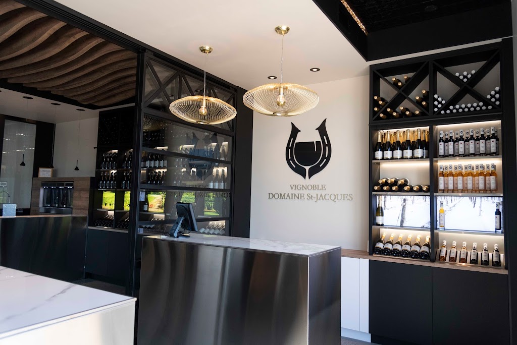 Le Vignoble Du Domaine St-Jacques | 615 Bd Édouard Vii, Saint-Jacques-le-Mineur, QC J0J 1Z0, Canada | Phone: (450) 346-1620
