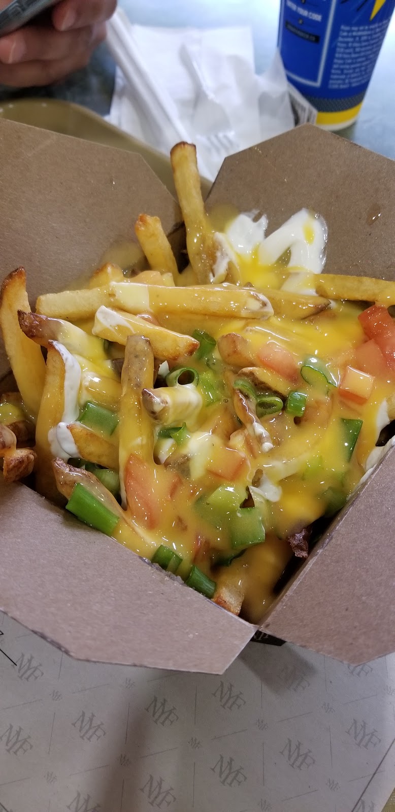 New York Fries - Sevenoaks | 32900 S Fraser Way Unit 409, Abbotsford, BC V2S 5A1, Canada | Phone: (604) 557-0450