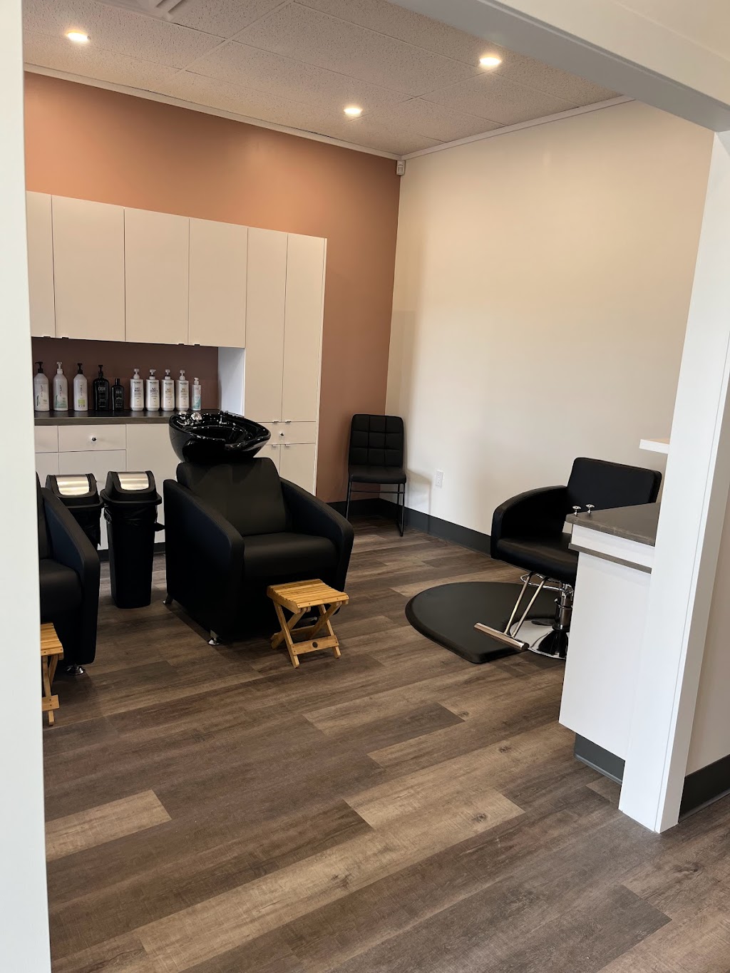 Xelia Hair & MediSpa | 331 Elmwood Dr #5, Moncton, NB E1A 7Y1, Canada | Phone: (506) 871-5416