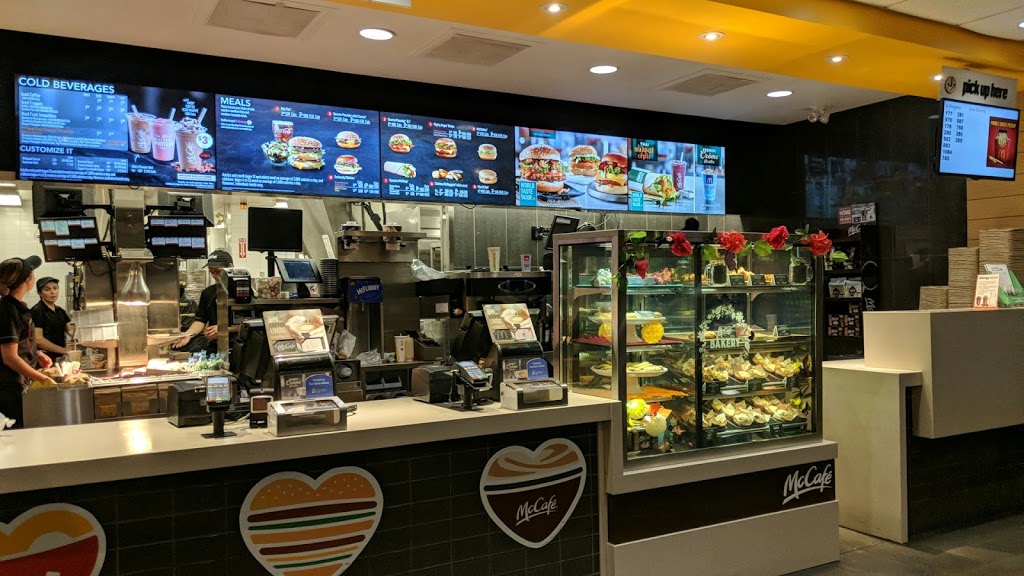 McDonalds | 3045 Pembina Hwy, Winnipeg, MB R3T 5H5, Canada | Phone: (204) 949-6083