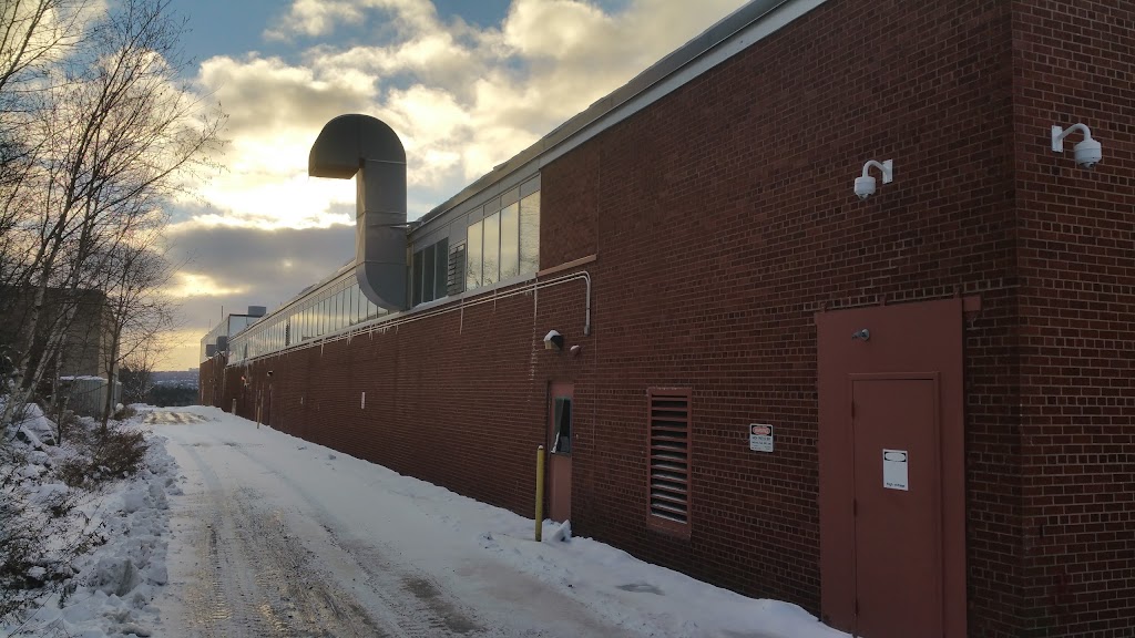 Maritime Paper Products LP | 25 Borden Ave, Dartmouth, NS B3B 1C7, Canada | Phone: (902) 468-5353