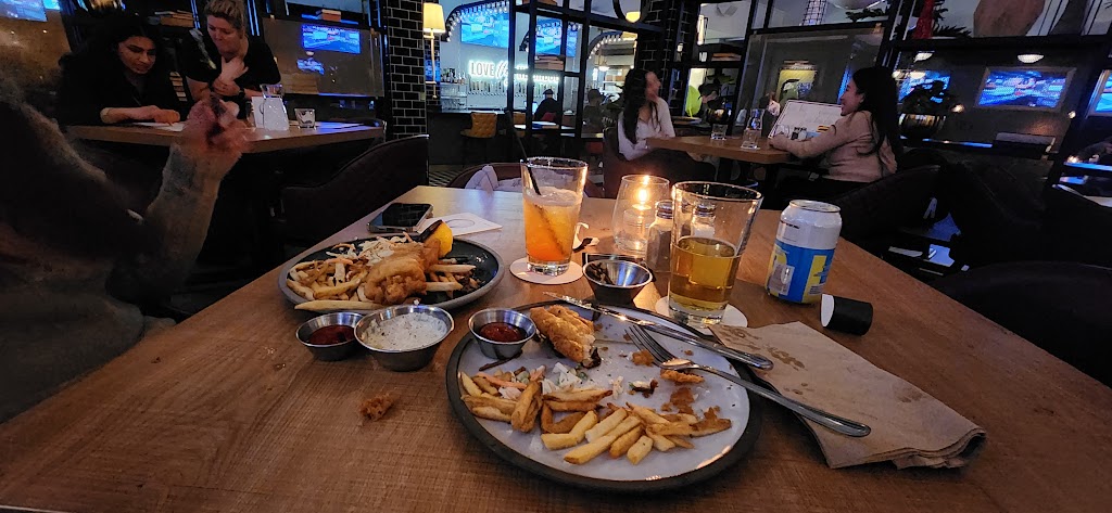 Livelyhood | 3224 St Johns St, Port Moody, BC V3H 2C9, Canada | Phone: (604) 492-4915