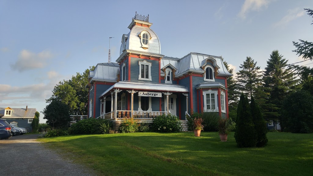 Auberge Chemin du Roy | 106 Rue Saint Laurent, Deschambault, QC G0A 1S0, Canada | Phone: (418) 286-6958