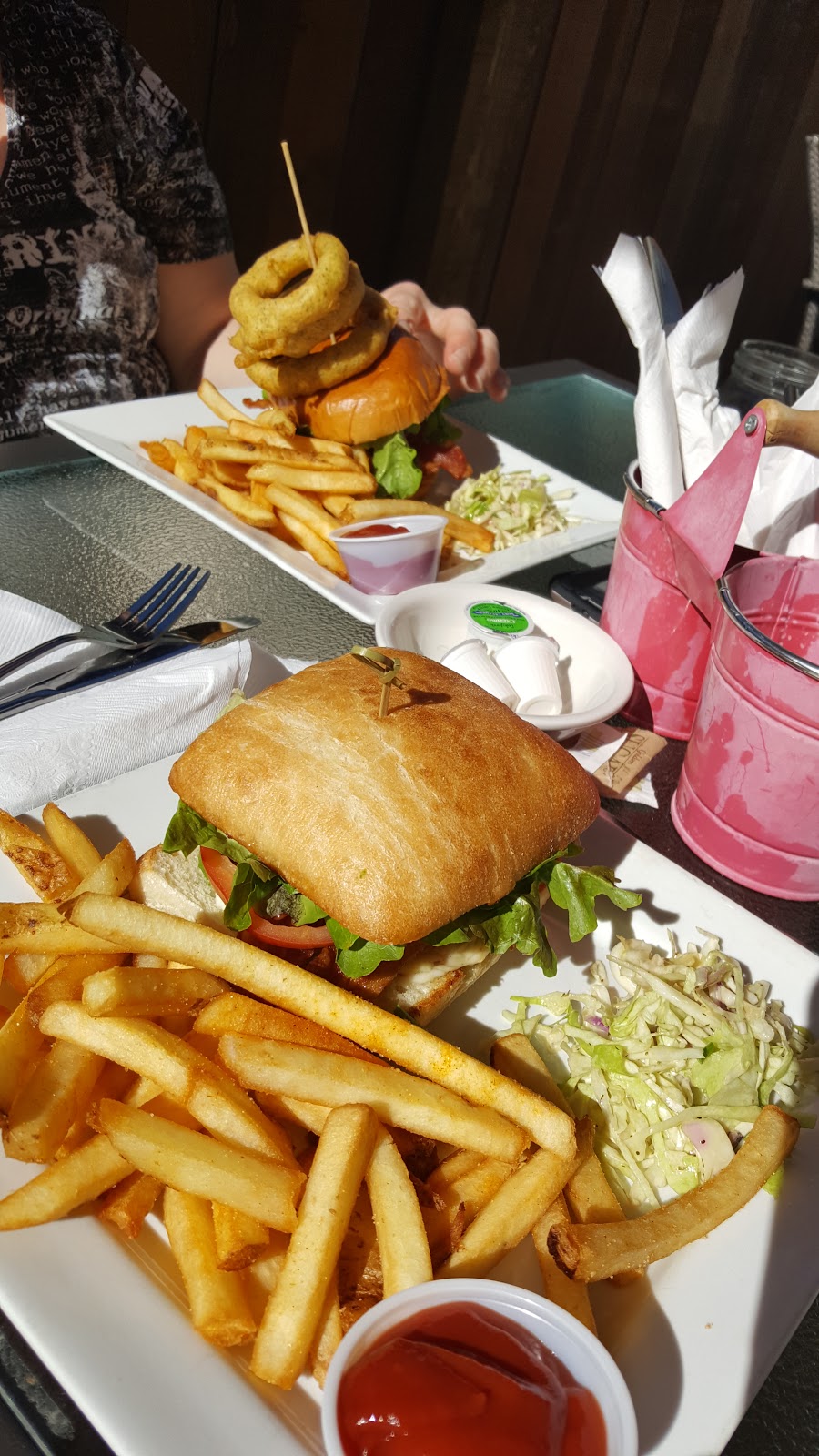Cassidy Country Kitchen | 2930 Trans-Canada Hwy, Ladysmith, BC V9G 1J8, Canada | Phone: (250) 924-2500