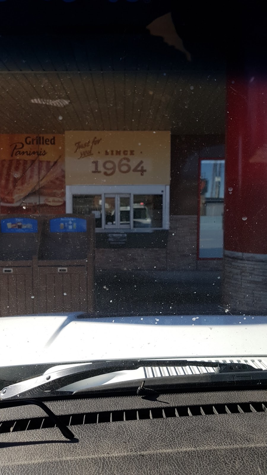 Tim Hortons | 418 Sherman Ave N, Hamilton, ON L8L 6P1, Canada | Phone: (905) 544-0021