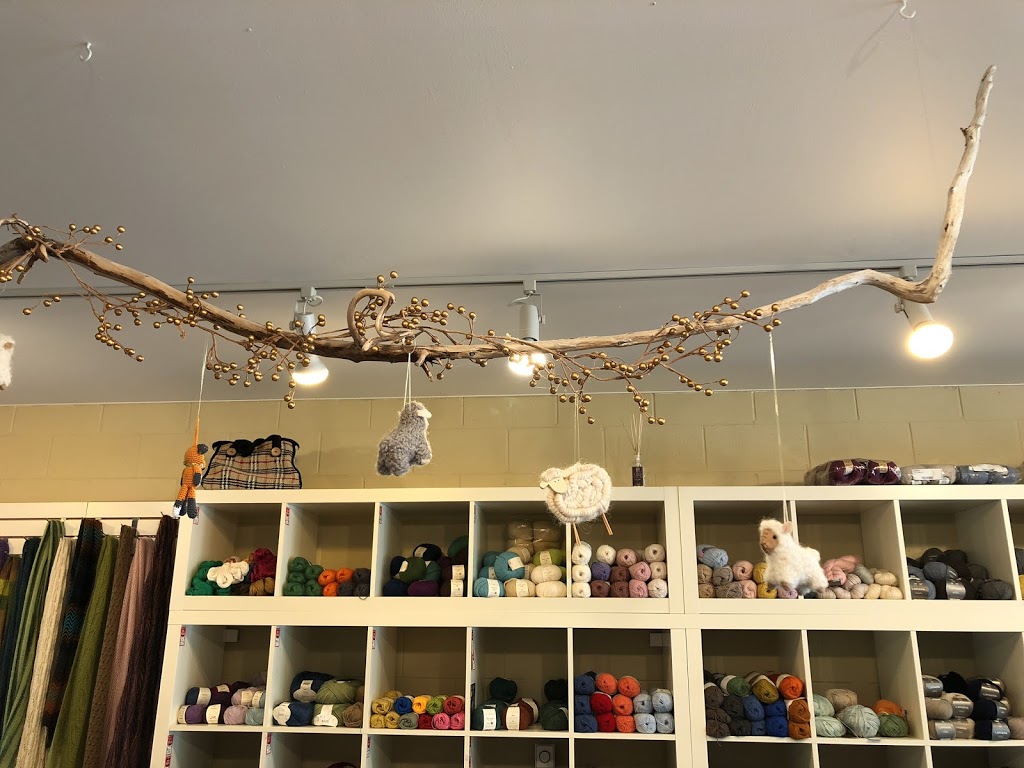 Marie Mode Tricot | 200 Grand Boulevard, LÎle-Perrot, QC J7V 4X1, Canada | Phone: (514) 901-0708