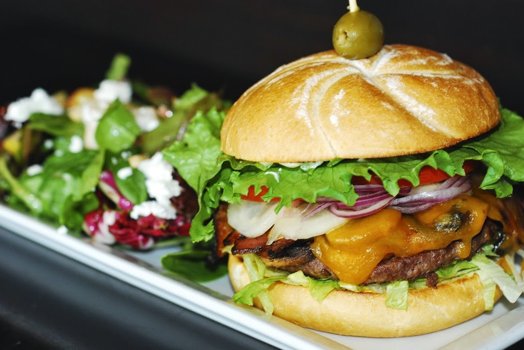 Bonfire Restaurant | 4205 Gellatly Rd, West Kelowna, BC V4T 2K2, Canada | Phone: (250) 707-1810