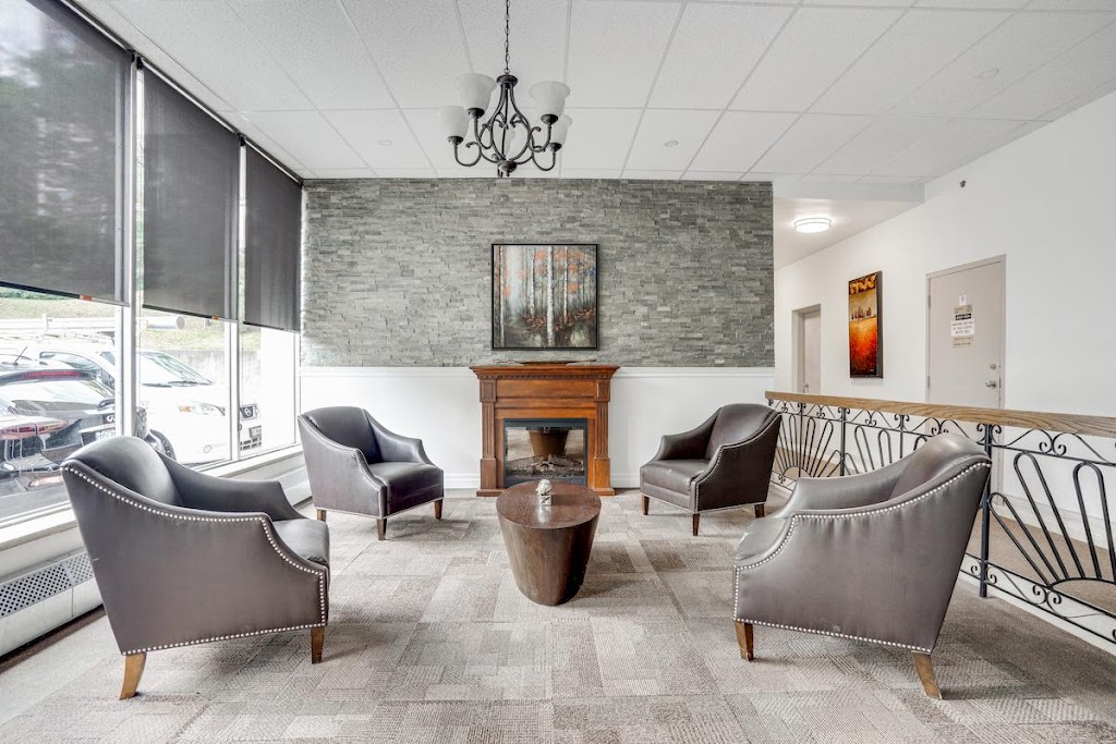 CAPREIT | 8 Park Vista, East York, ON M4B 1A3, Canada | Phone: (416) 285-8828