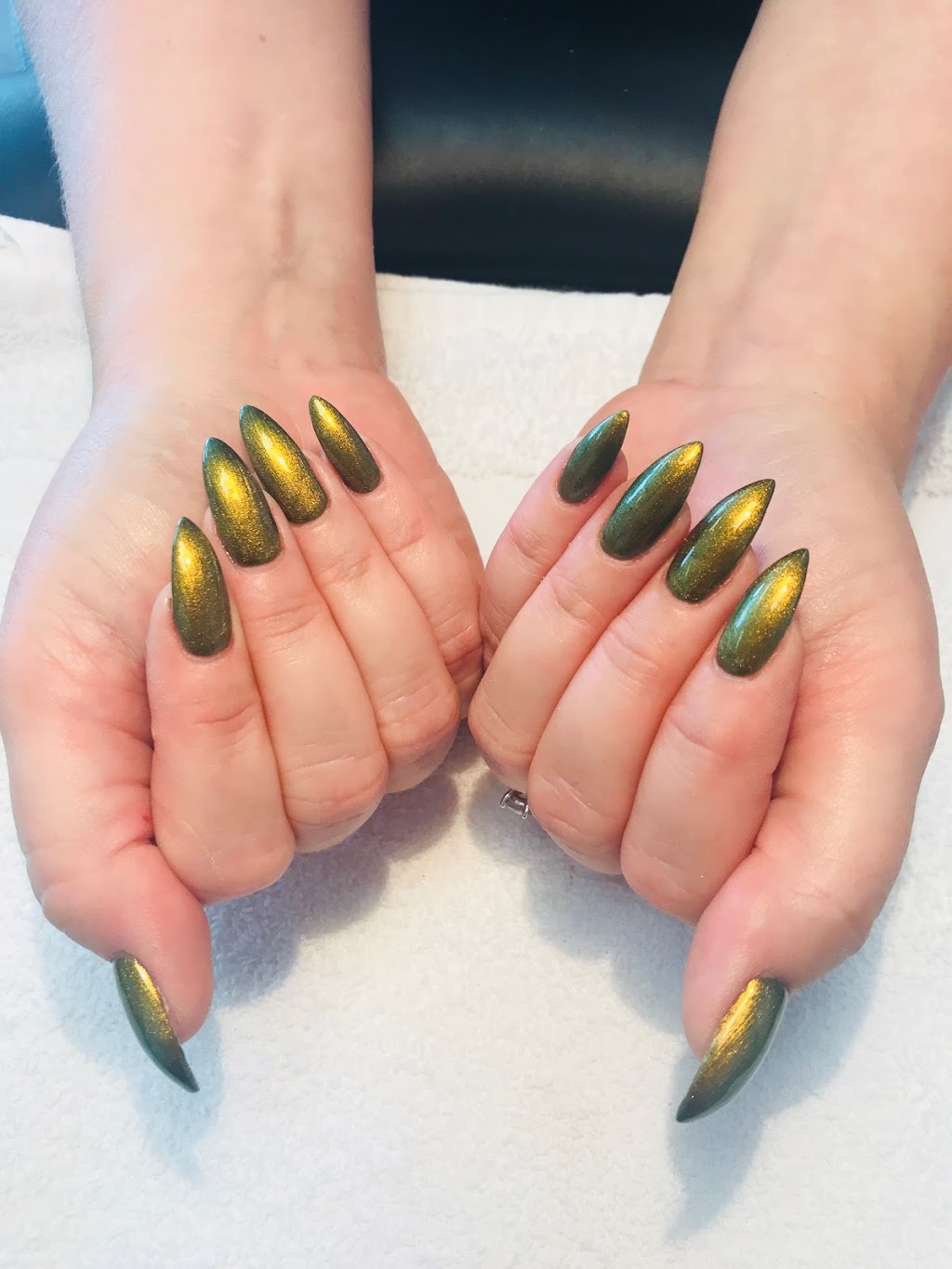 Chic Nails & Spa | 75 Goulet St, Winnipeg, MB R2H 0R5, Canada | Phone: (204) 777-2442
