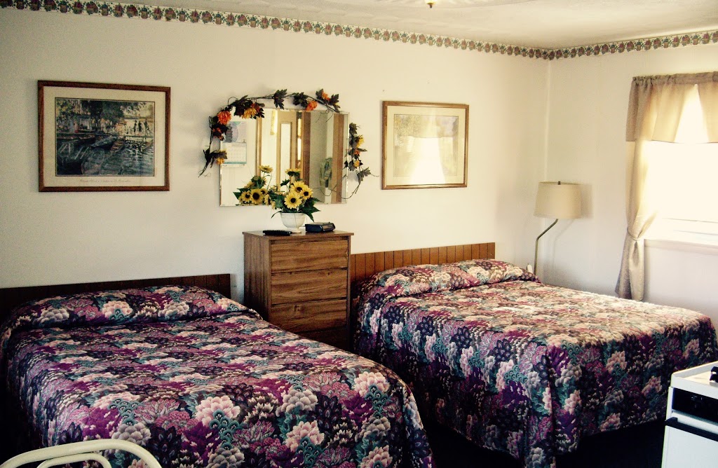 Lakeview Motel & Apartments | 788 NY-131, Massena, NY 13662, USA | Phone: (315) 769-9400
