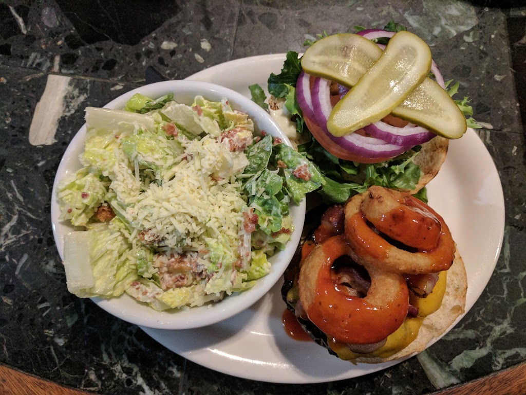 Careys Pub | 469 Bethune Dr N, Gravenhurst, ON P1P 1B8, Canada | Phone: (705) 687-9119