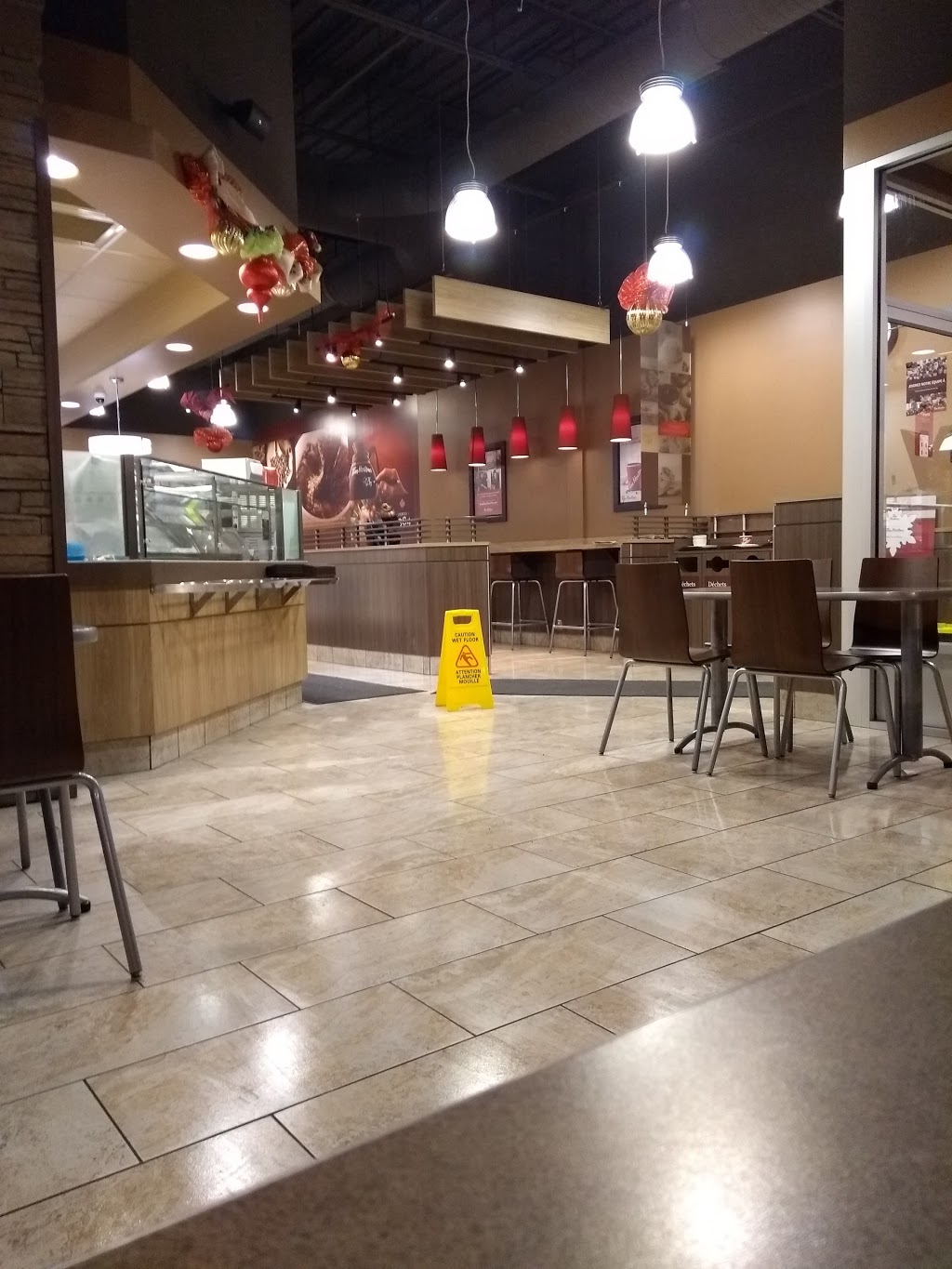 Tim Hortons | 75 Rue De Lhotel De Ville, Local A, Warwick, QC J0A 1M0, Canada | Phone: (819) 559-8090