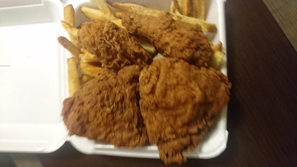 Chesters Chicken & Fish | 771 Southdale Rd E, London, ON N6E 2C6, Canada | Phone: (519) 471-1100