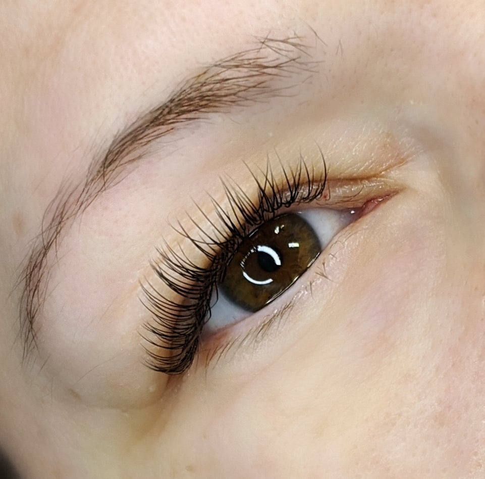 Summer Moon Lash | 123 Appleby Crescent, Markham, ON L3R 4L1, Canada | Phone: (416) 302-3000
