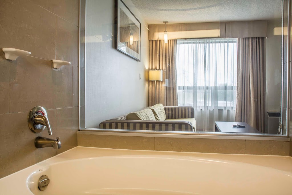 Quality Hotel | 950 Walkers Line, Burlington, ON L7N 2G2, Canada | Phone: (905) 639-9290