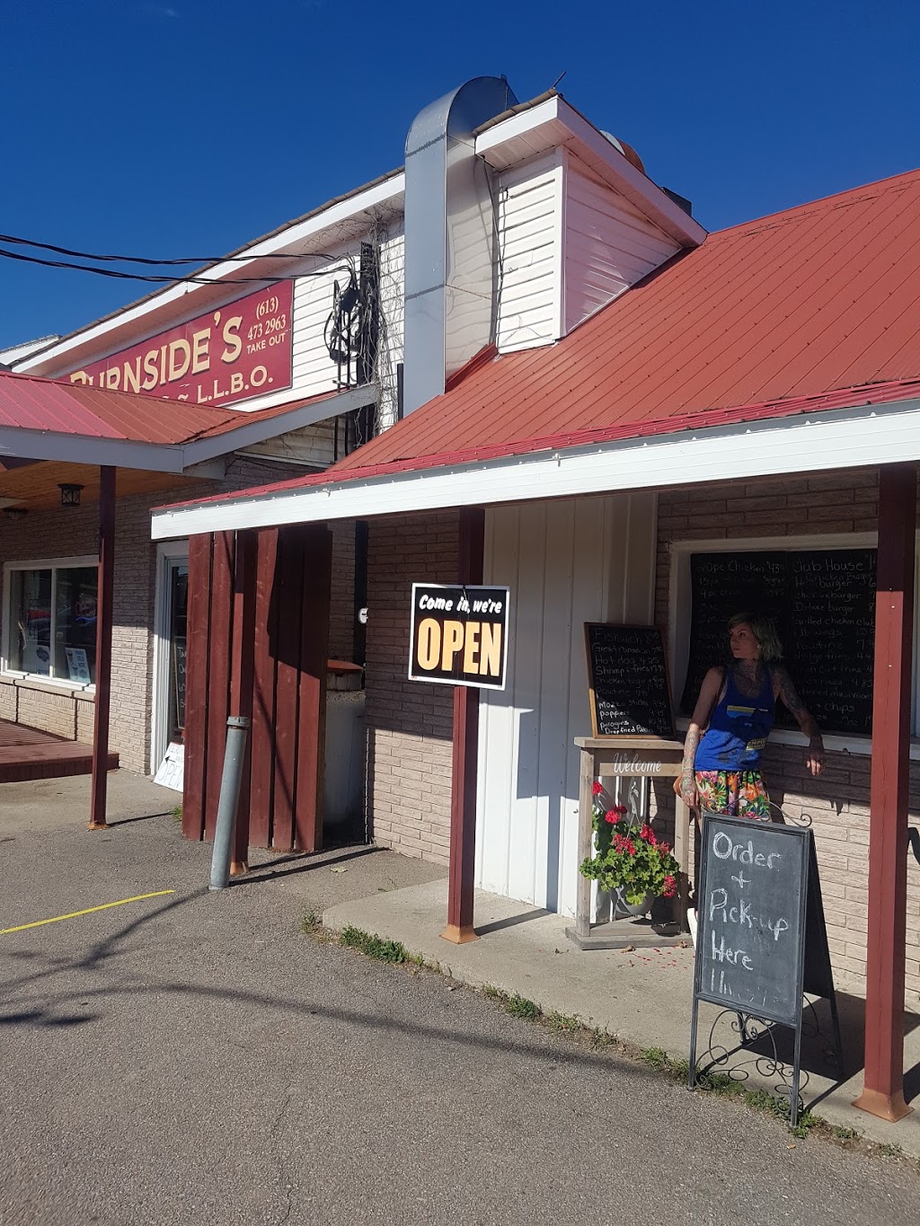 Madoc Dairy - Burnsides Casual Dining | 203 Russell St, Madoc, ON K0K 2K0, Canada | Phone: (613) 473-2963