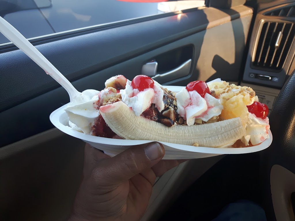 Corinas Ice Cream | 213 S Foord St, Stellarton, NS B0K 0A2, Canada | Phone: (902) 755-0308