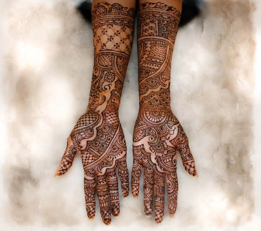 Naz e henna | Tianalee Crescent, Brampton, ON L7A 2X4, Canada | Phone: (647) 317-6757
