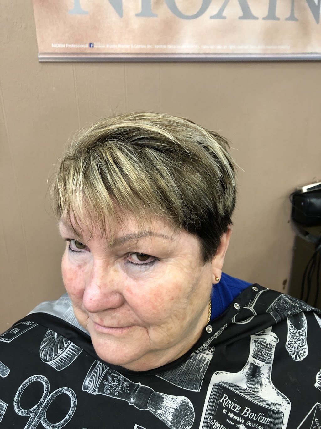 Robys Barber Shop | 8220 Centre St NE, Calgary, AB T3K 1J7, Canada | Phone: (403) 295-2255