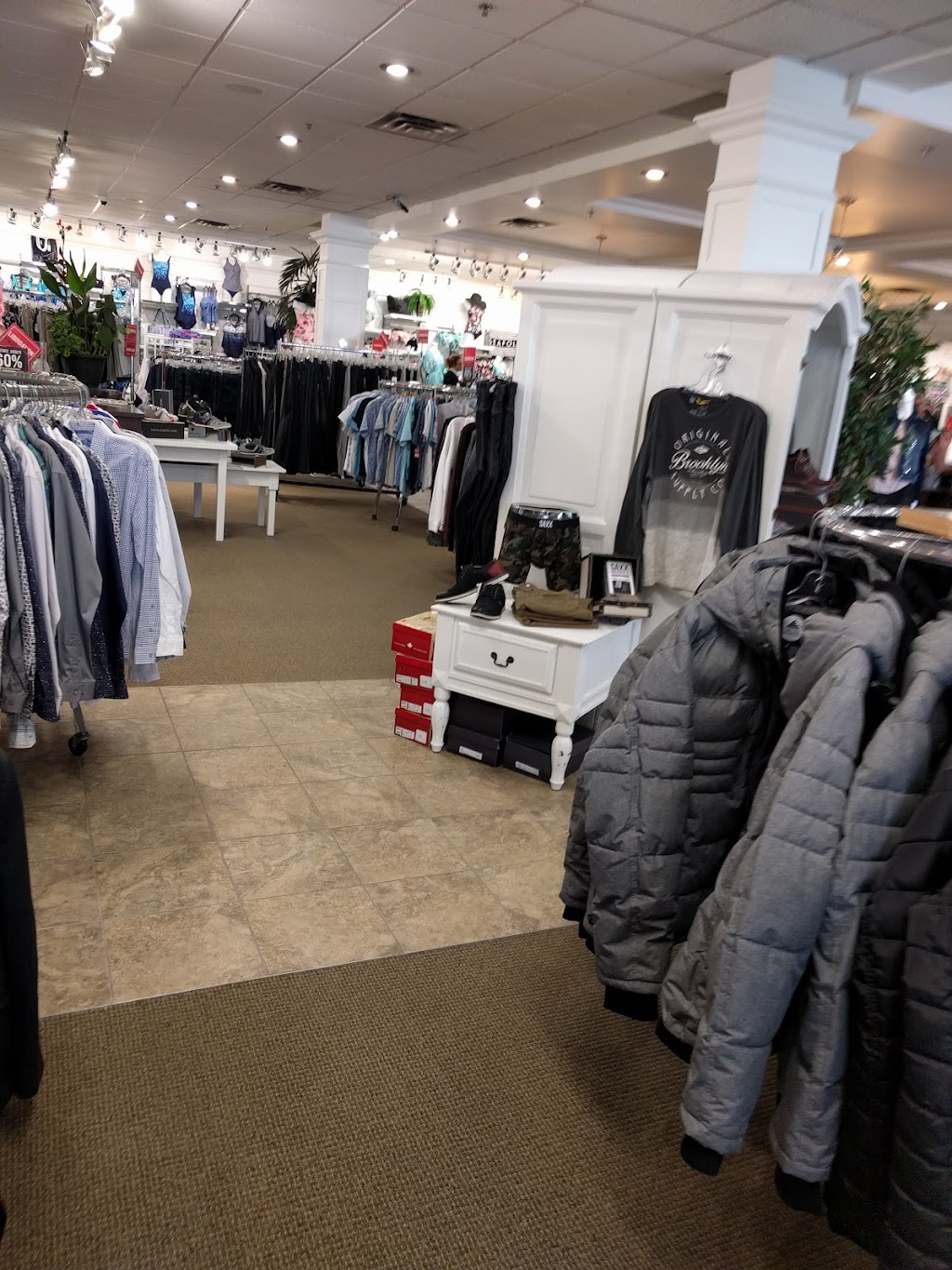 Boutique Option | 855, Autoroute 13, Laval, QC H7W 5N4, Canada | Phone: (450) 688-8221