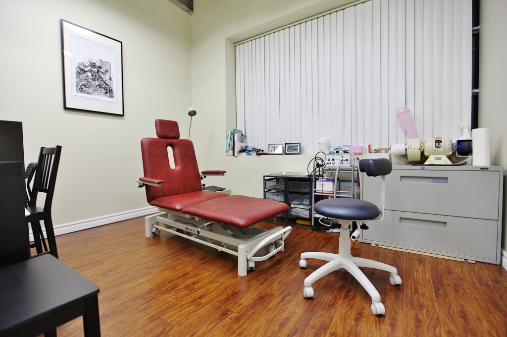 West Mississauga Foot Clinic | 1550 S Gateway Rd #205, Mississauga, ON L4W 5G6, Canada | Phone: (905) 625-1555