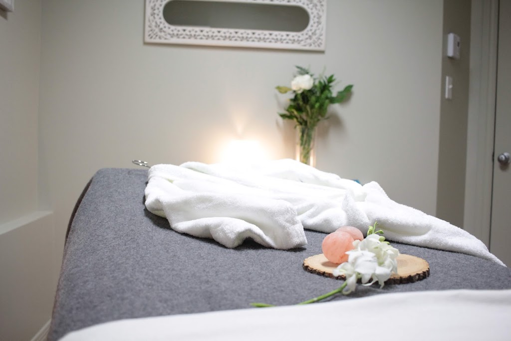 Massothérapie au moment présent | 2873 Rue King E, Sherbrooke, QC J1G 5J1, Canada | Phone: (819) 919-7622