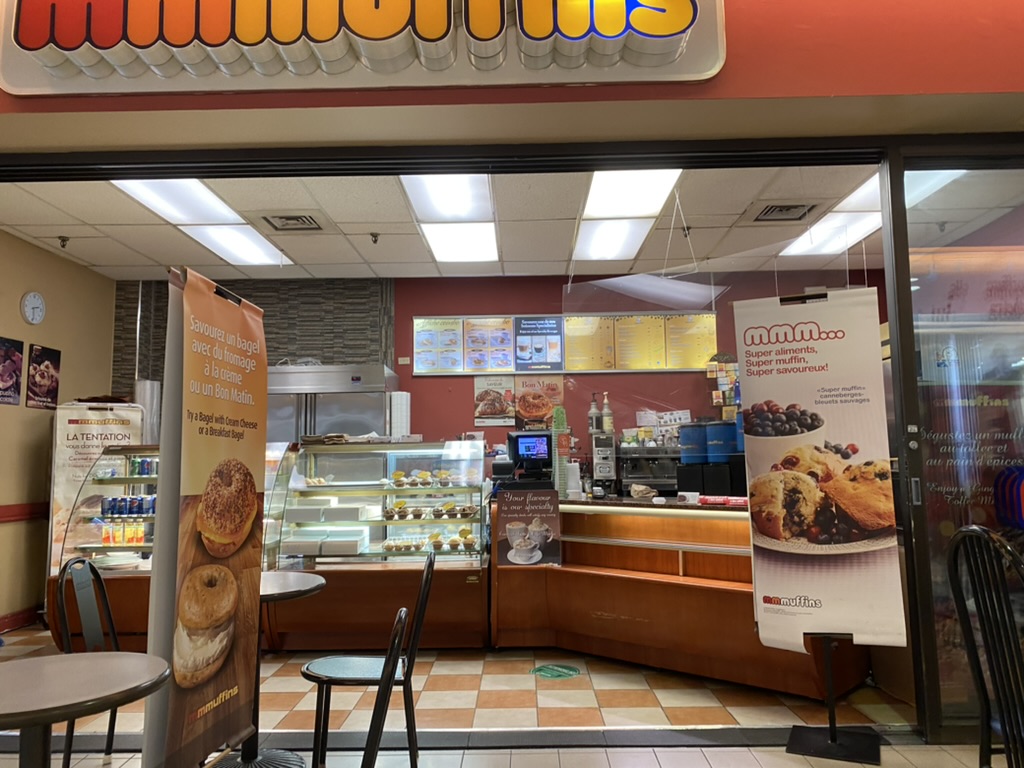 Mmmuffins | 7053 Chem. de la Côte-Saint-Luc, Côte Saint-Luc, QC H4V 1J2, Canada | Phone: (514) 483-6089