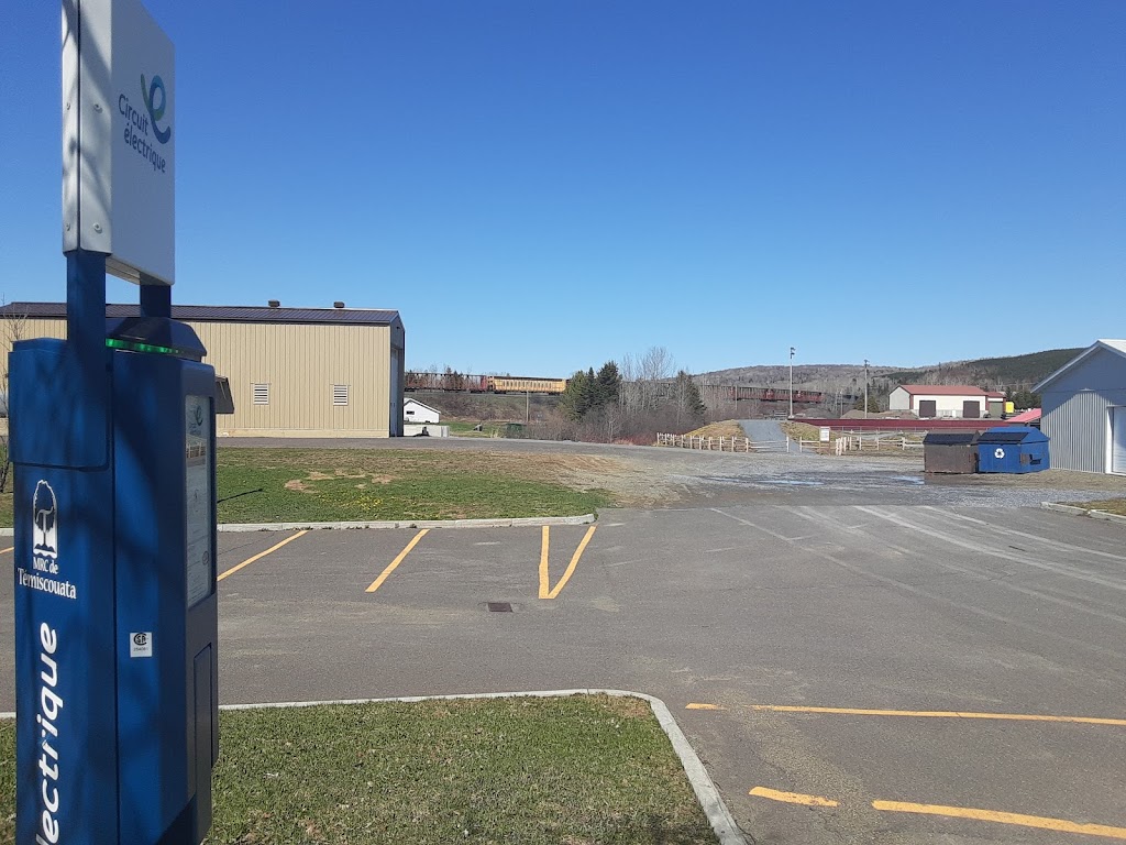 Circuit électrique Charging Station | 32 Rue des Pins E, Rivière-Bleue, QC G0L 2B0, Canada | Phone: (800) 686-9243