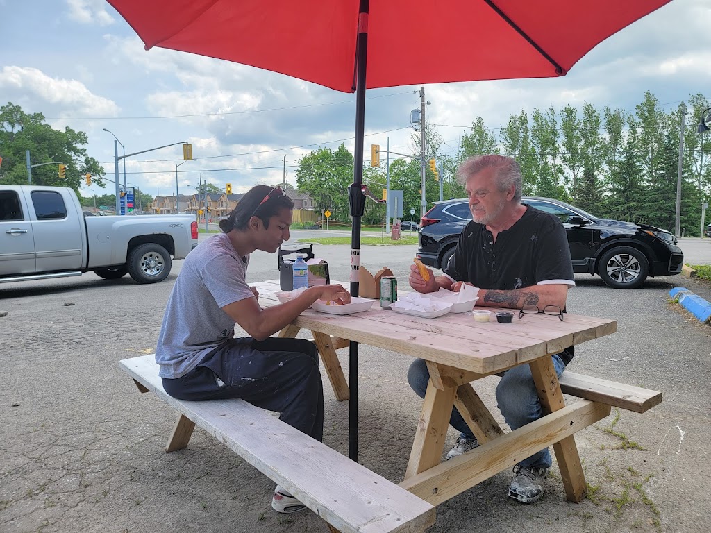 foodie wheels | 693 Queen St, Port Perry, ON L9L 1K6, Canada | Phone: (905) 244-9580