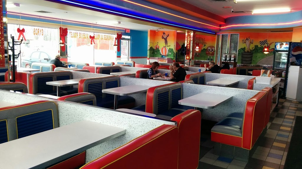 Restaurant La Belle Province | 1001 Avenue Gilles Villeneuve, Berthierville, QC J0K 1A0, Canada | Phone: (450) 836-1515