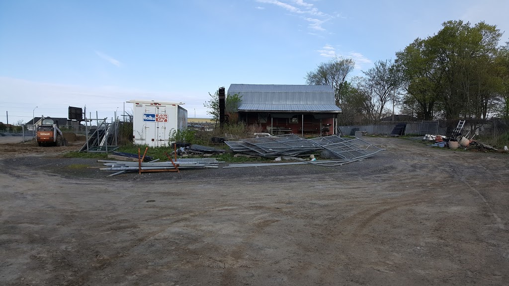 McGee Fencing Ltd | 4775 Bank St, Gloucester, ON K1T 3W7, Canada | Phone: (613) 822-2224